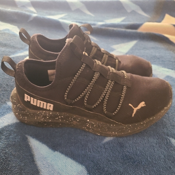 Boys Puma Shoes - Picture 3 of 6